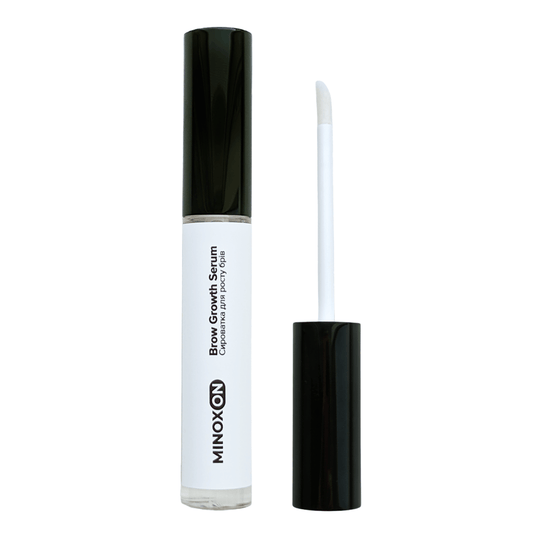 Dieses Augenbrauenwachstumsserum mit einer Größe von 10 ml fördert das Wachstum und verdickt Ihre Augenbrauen. Mit einer speziellen Formel und natürlichen Inhaltsstoffen, können Sie in kurzer Zeit vollere und dichtere Augenbrauen erreichen. Eine professionelle Wahl für schöner aussehende Augenbrauen.
